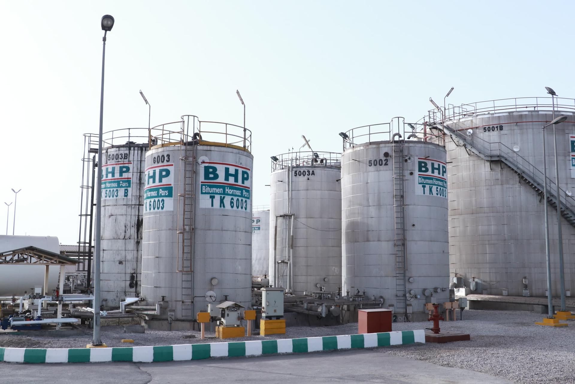 مخازن ذخیره‌سازی کارخانه